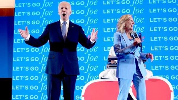 President Joe Biden and first lady Jill Biden visit a presidential debate watch party.</p>

<p>　　Pic: AP