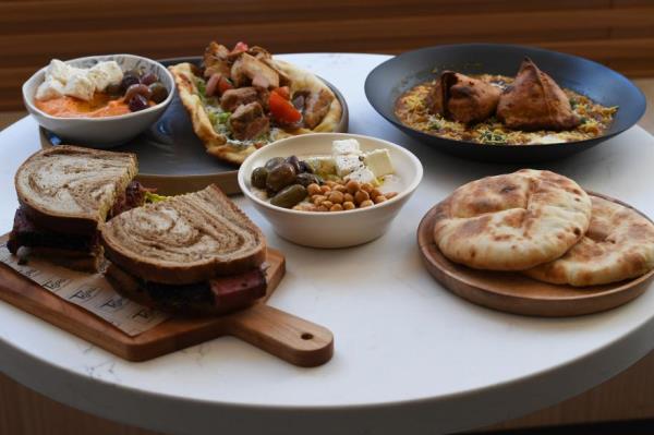 Plates of food at Wonder.