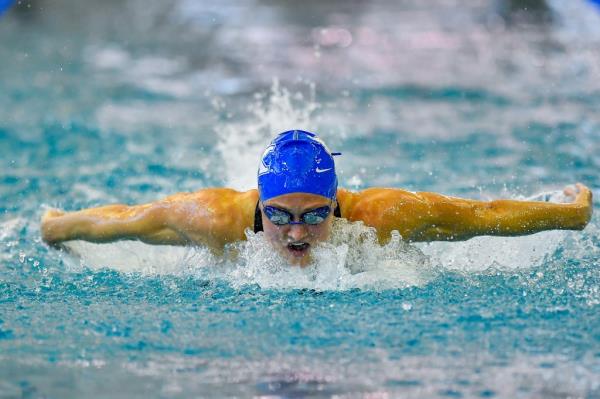 Riley Gaines swimming