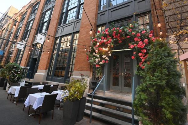 A picture of Fig & Olive on West 13th Street.