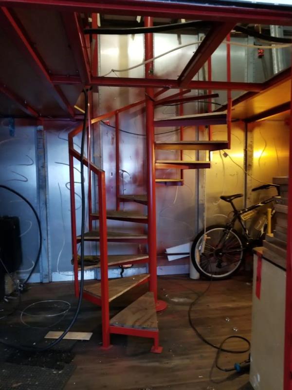 Thes spiral staircase.