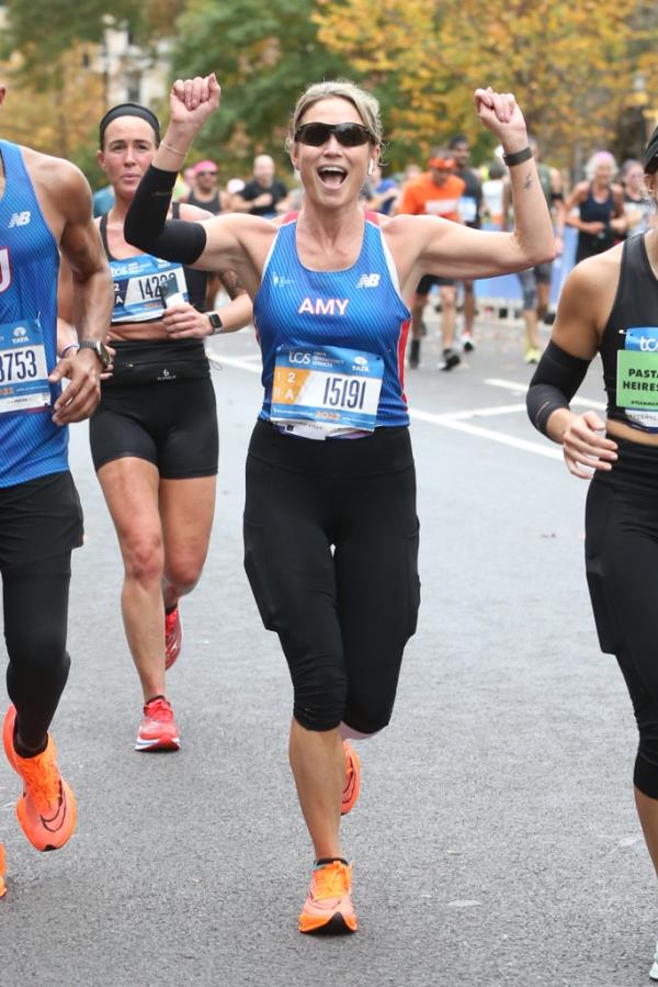 Amy Robach and T.J. Holmes run through Harlem.