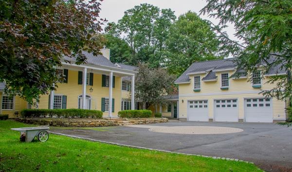 The vacant residence of Shahed Hussain in Loudo<em></em>nville New York.