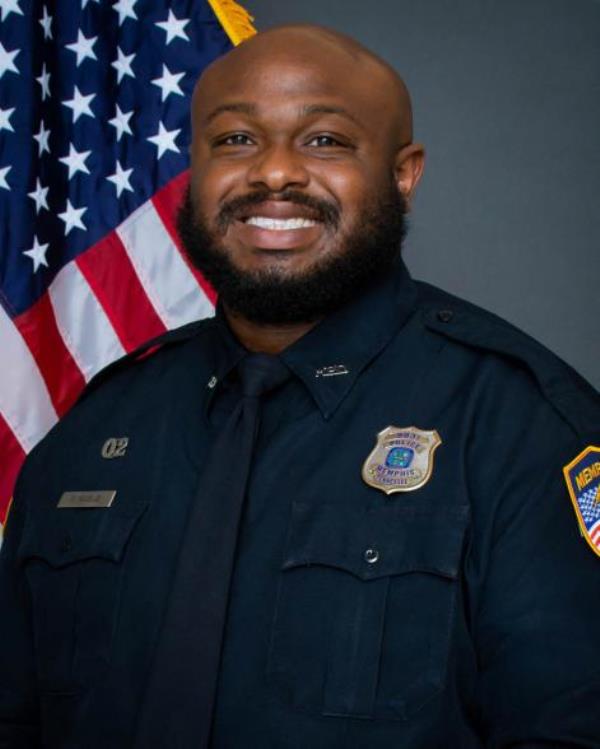 A picture of Desmond Mills.