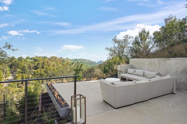 randall emmett relists LA home
