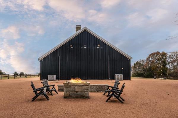 dallas wedding venue farm mansion