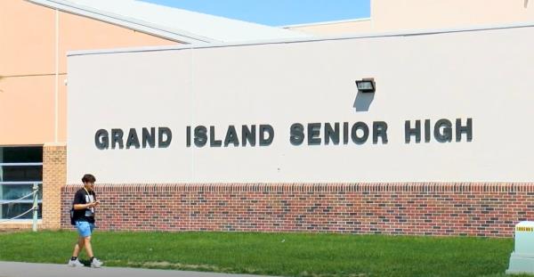 Grand Island Senior High sign