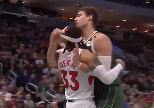 Brook Lopez ejected for ripping off Gary Trent's headband during the Bucks' 130-122 win over the Raptors.