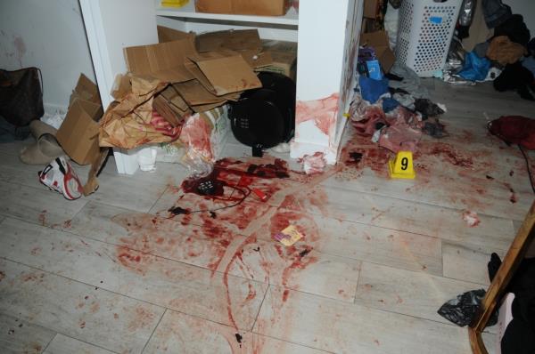 Courtney Clenney - Crime scene photos 