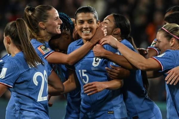 France's midfielder #15 Kenza Dali (C) celebrates scoring her team's second goal during the Australia and New Zealand 2023 Women's World Cup round of 16 football match between France and Morocco at Hindmarsh Stadium in Adelaide on August 8, 2023. (Photo by Brenton EDWARDS / AFP)