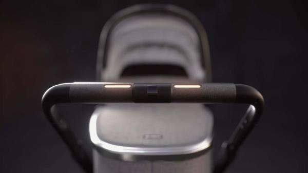 he stroller is packed with sensors, motors and AI and is capable of driving itself when empty, keeping up with parents while they hold their infants and stopping automatically if it goes out of reach or encounters an obstacle.