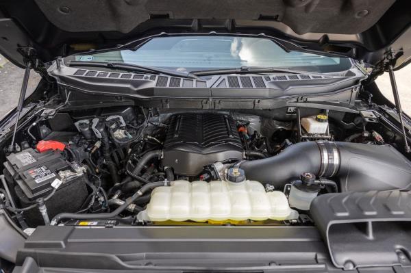 2022 ford f150 regular cab 4x2