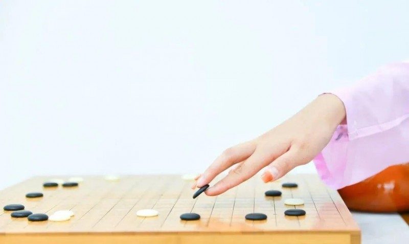 围棋对弈平台免费下载_网上下围棋, 围棋的智慧：探索网上对弈的深度与乐趣_国内比较火的围棋对弈平台