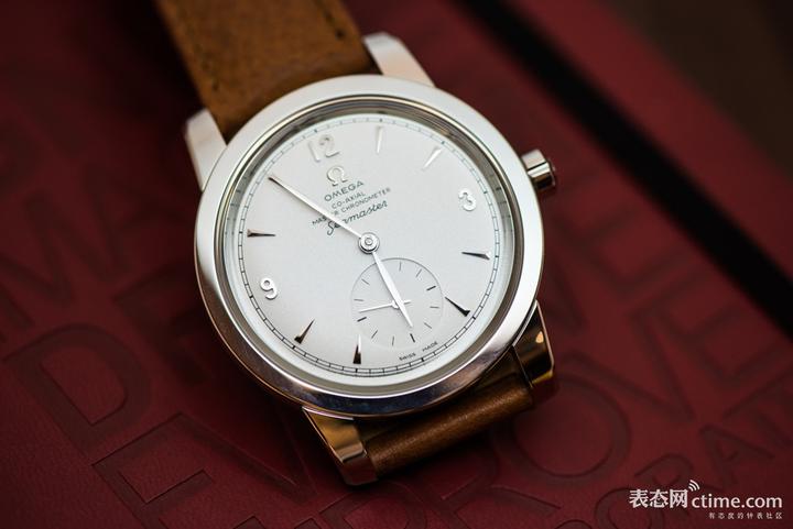 古董列表_照片报道我们在美国最大的古董展上看到的所有稀有古董表_古董展示