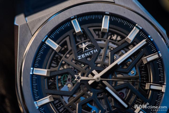 照片报道我们在美国最大的古董展上看到的所有稀有古董表_古董列表_古董展示