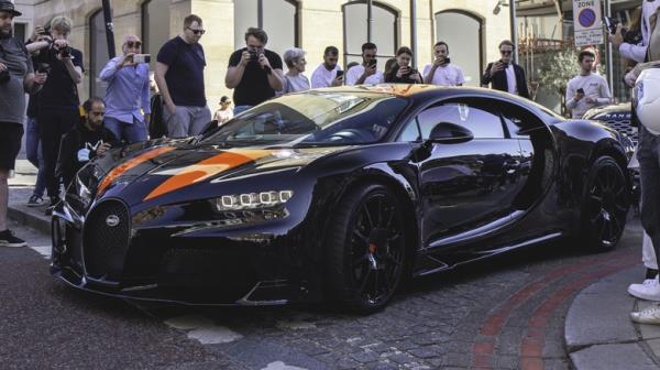 Black Bugatti Chiron Super Sport 300+