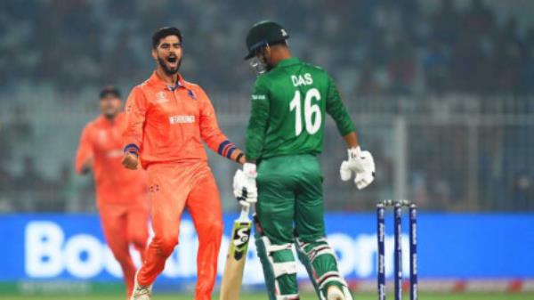Batting blunder buries Bangladesh's World Cup hopes 