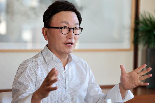 Park　Hyeon-joo,　founder　and　chairman　of　Mirae　Asset　Group 